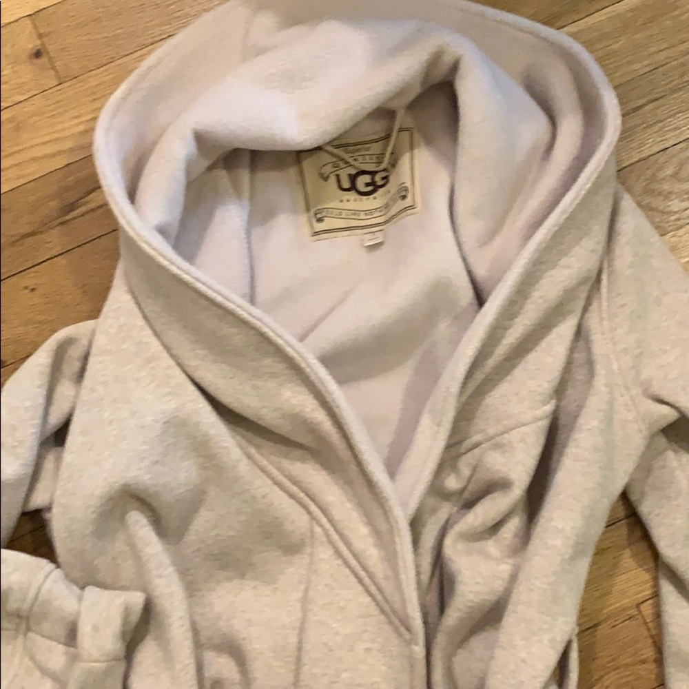 Ugg Robe - image 2